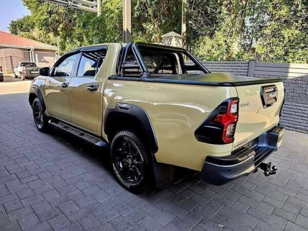 2021 Toyota hilux 2.8 GD-6 LEGEND - Image 7